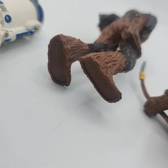 Vintage Star Wars Lot of (4) Chewbacca Yoda Ewok R2D2 PVC Lucasfilm - Picture 10 of 10